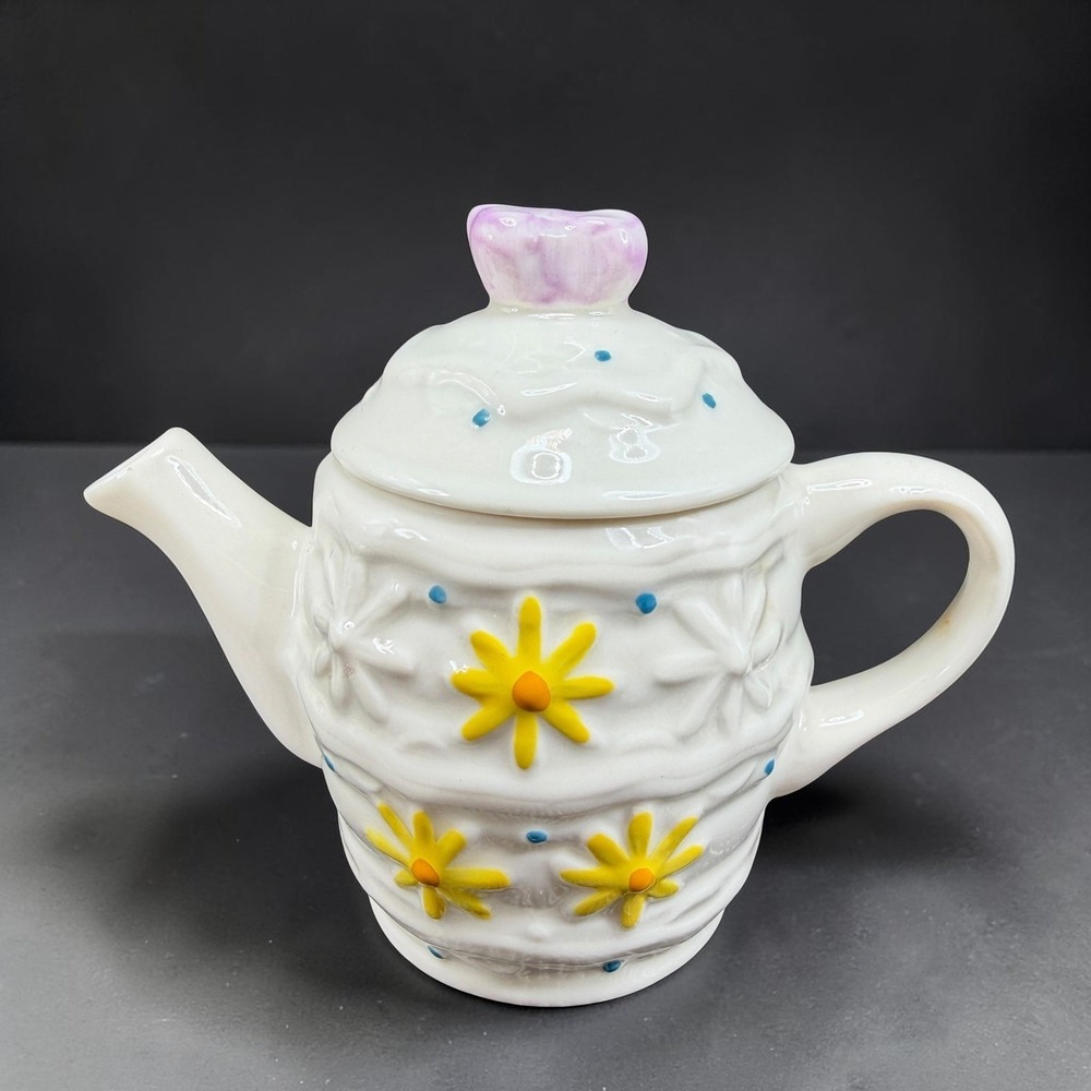 Belleek Ireland Miniature Teapot Basketweave Daisy Floral Parian China 3in Tall
